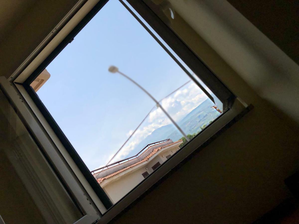Luna Fondachello  Kültér fotó